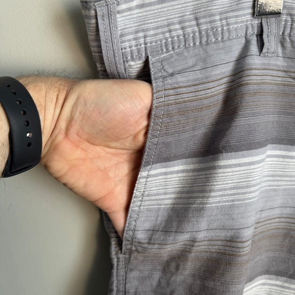 Burnside Men's 38 Chino Walking Shorts Gray Preppy Skater Beach Outdoor Campus - Picture 4 of 15